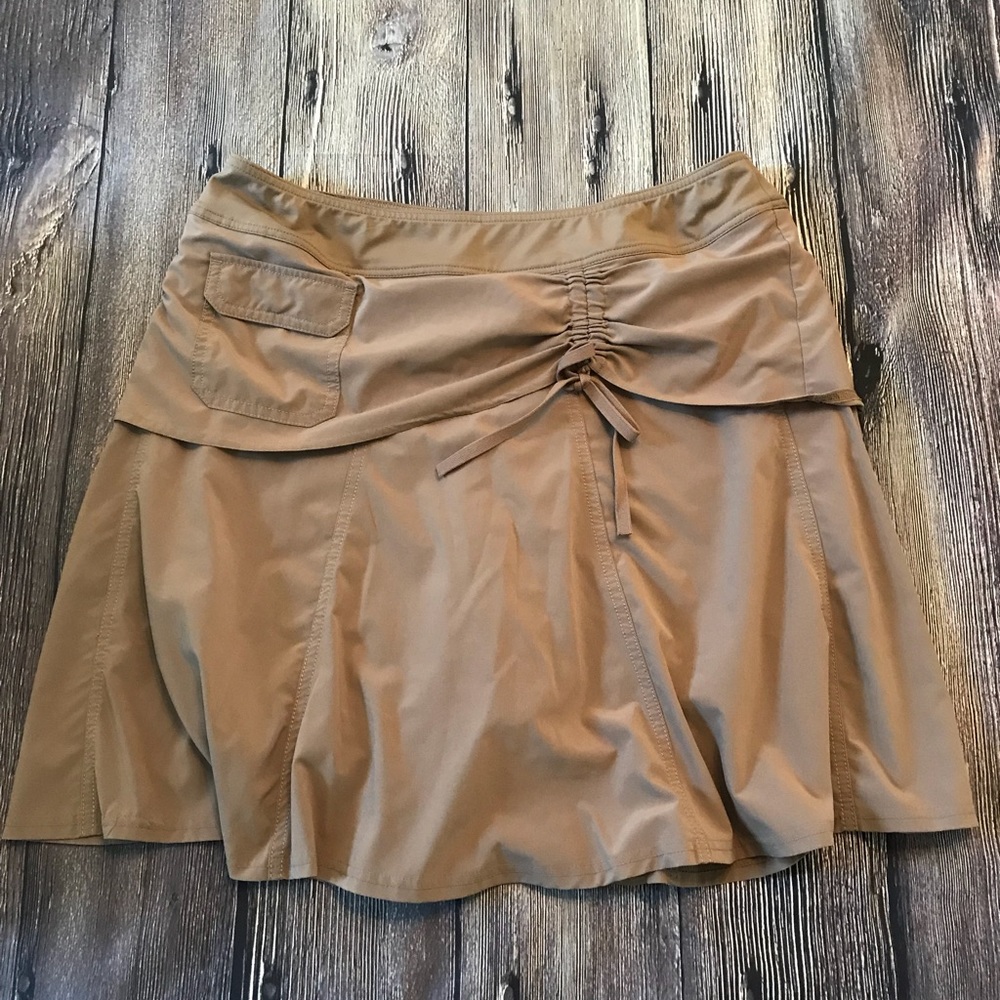 Athleta tan skort size 14.